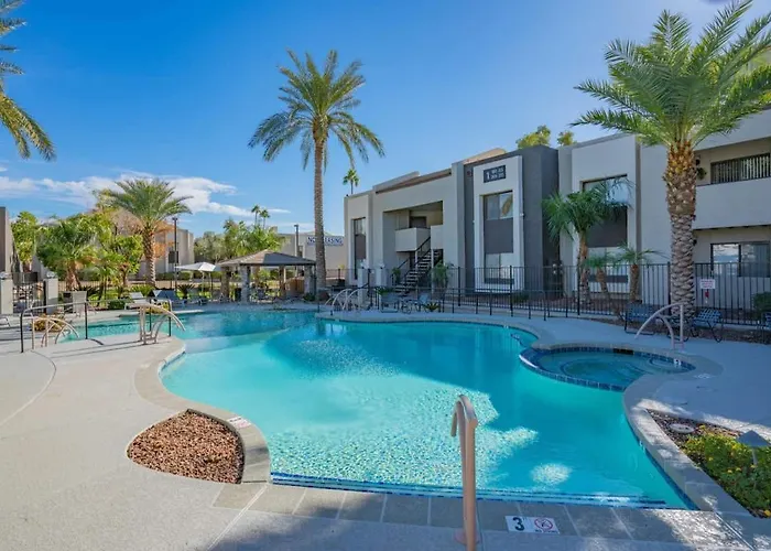 With Pool Gym Parking Balcony Wd Apartament Scottsdale