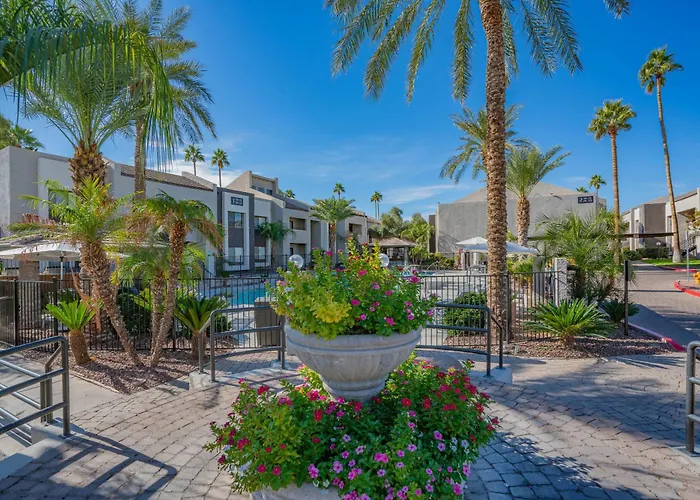 With Pool Gym Parking Balcony Wd * Scottsdale